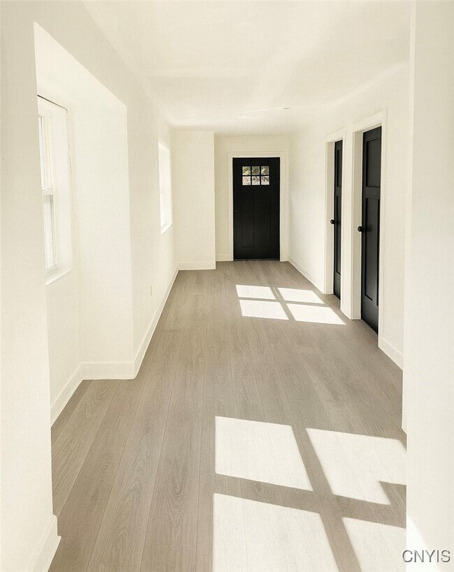 Building Photo - 14826 Hadcock Dr