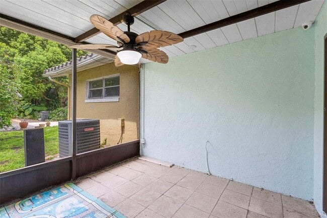 Building Photo - 10637 Deergrass Ln