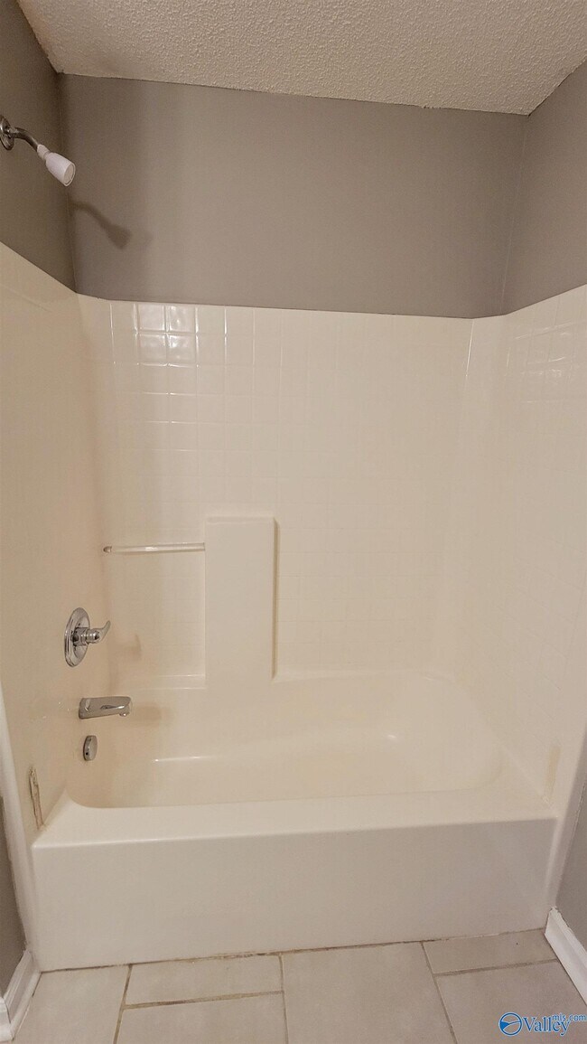 Building Photo - 6010 Ellington Rd NW