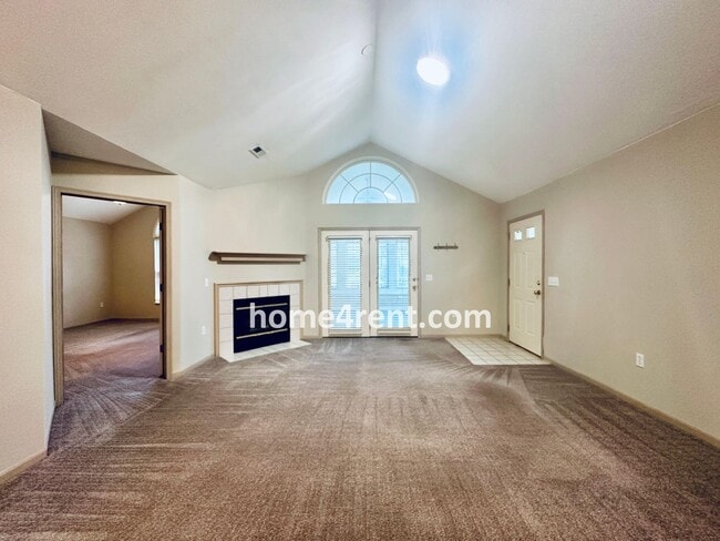 Building Photo - Maintenance FREE, Ranch Style Townhome w/ ...