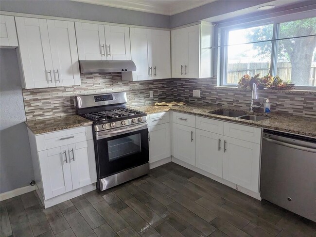Primary Photo - 4127 Swinden Dr