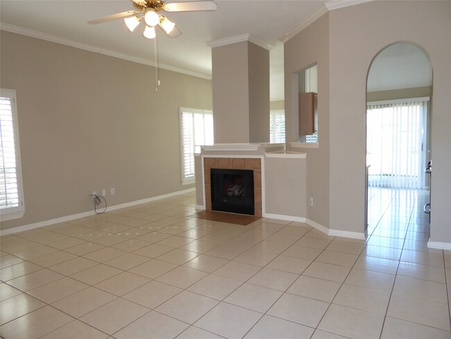 Building Photo - 6419 Diamond Rock Dr