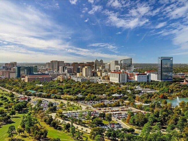 Building Photo - 3505 Sage Rd