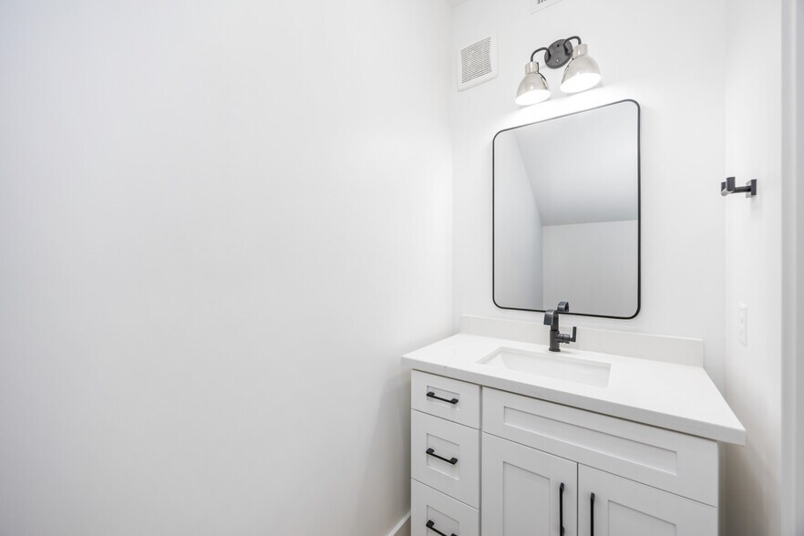 Downstairs Half Bath - 3327 Cornell St