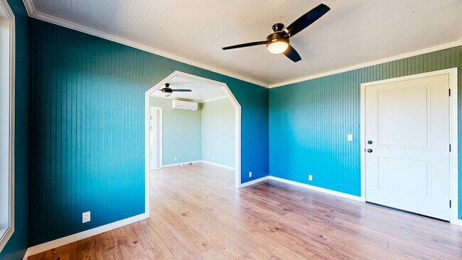 Building Photo - Country Charm Meets Vineyard Views! Two Bedroom Two bath with room to relax!