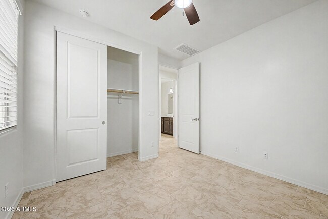 Building Photo - 17239 W Desert Sage Dr