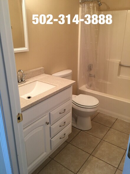 Building Photo - 3722 Chamberlain Ct