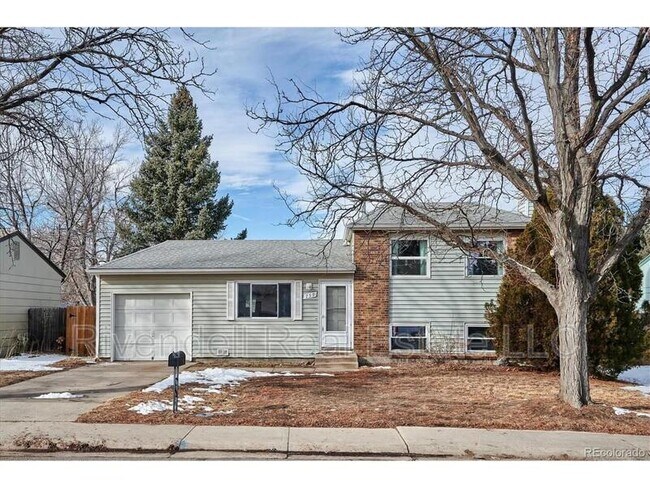 Primary Photo - 759 S Oakland St