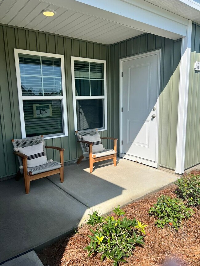 Building Photo - Modern Living in Sandpiper Place – Myrtle ...
