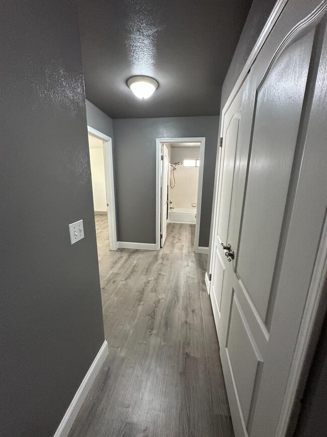 Building Photo - 3040 Boulder Ave