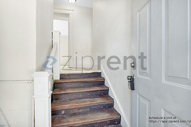 Primary Photo - 3711 Wendelkin St
