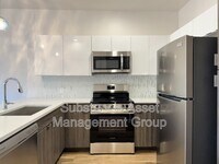 Building Photo - 1665 Midtown Pl