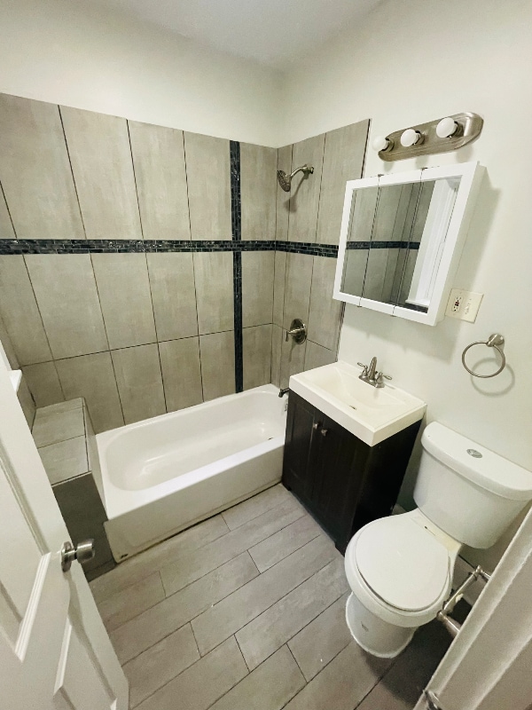 Building Photo - 11327 S King Dr