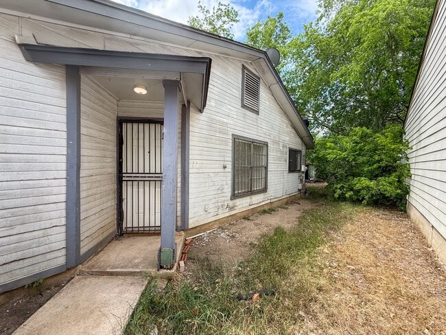 Building Photo - 4047 Indian Sunrise