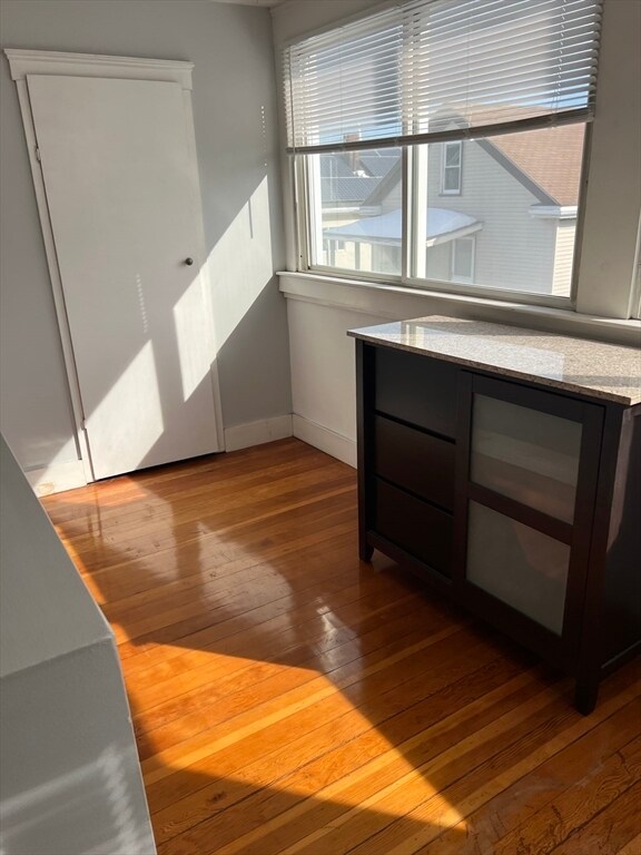 Building Photo - 27 Wisconsin Ave