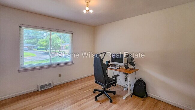 Building Photo - 916 Hardwick Cir