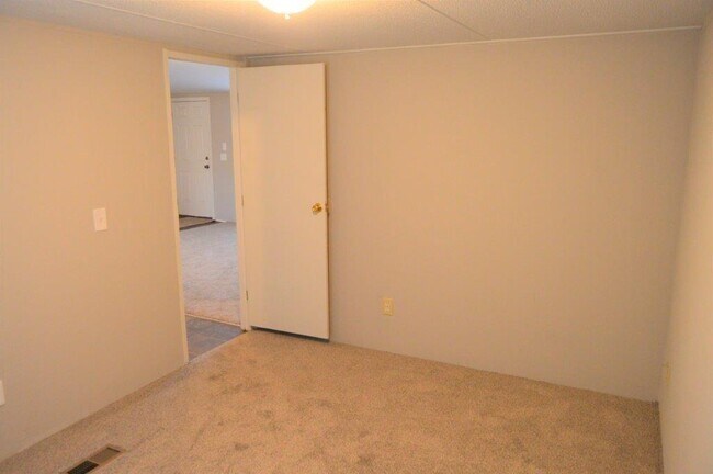 Building Photo - 2727 Bettis Tribble Gap Rd