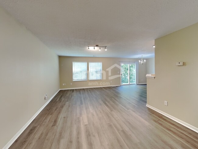 Building Photo - 2550 Allegro Ln