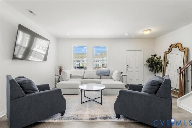 Building Photo - 12221 Dutch Elm Cir