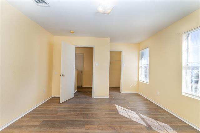 Building Photo - 8208 Autumn Creek Trail