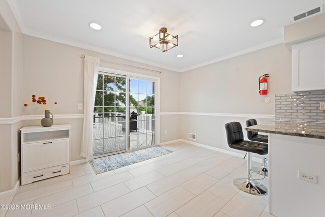 Building Photo - 36 Main St