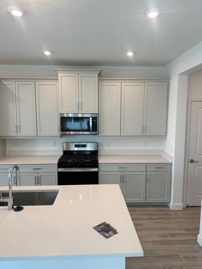Building Photo - 12167 SW Viridian Blvd