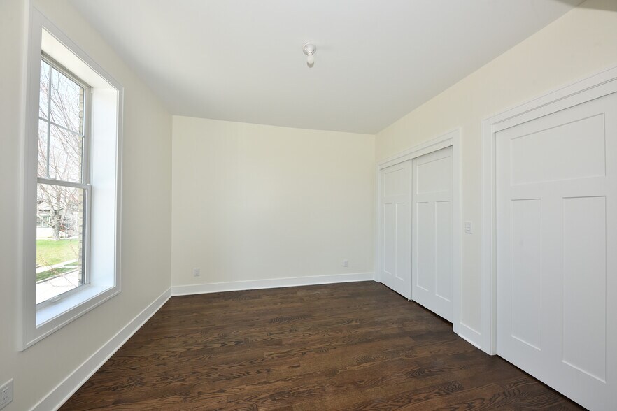 West Bedroom Closets - 104 E Prospect St