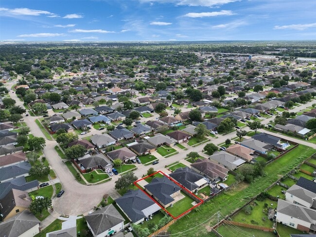 Building Photo - 10814 Bradford Way Dr