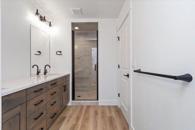 Building Photo - Brand New 3 Bed 2.5 Bath Townhouse With Many Amenities