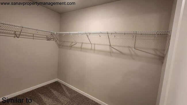 Building Photo - Fantastic Single-Family Home w/ 3 Car Garage - Ankeny