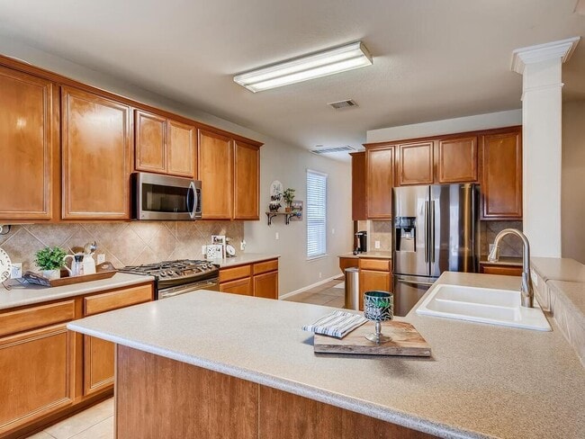 Building Photo - 461 Sweet Gum Dr
