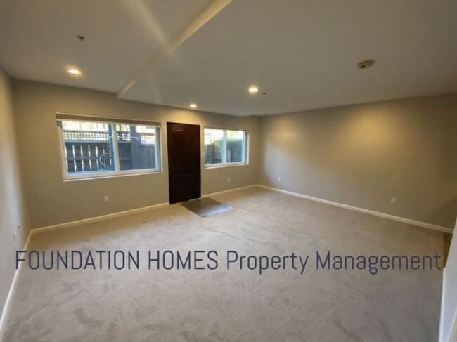 Building Photo - 1531 Sir Francis Drake Blvd