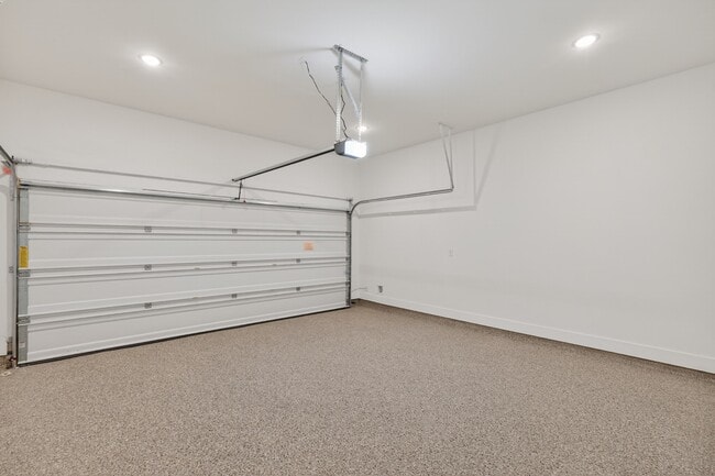 Building Photo - 648 Crested Duck Ct