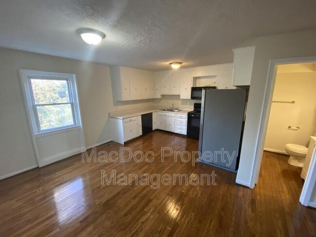 Building Photo - 24 Bentley Ct