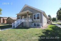 Building Photo - 1201 B-2