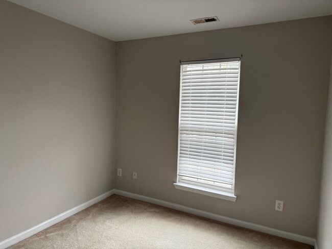 Building Photo - 3904 Christine Ln