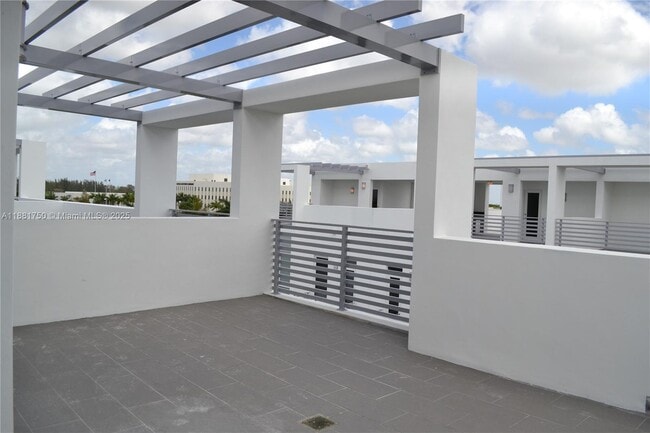 Building Photo - 9117 NW 33rd St