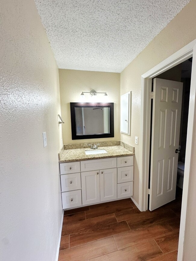 Building Photo - 22610 Leedstown Ln