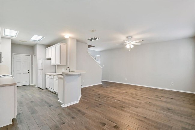 Building Photo - 123 N Camellia Grove Cir
