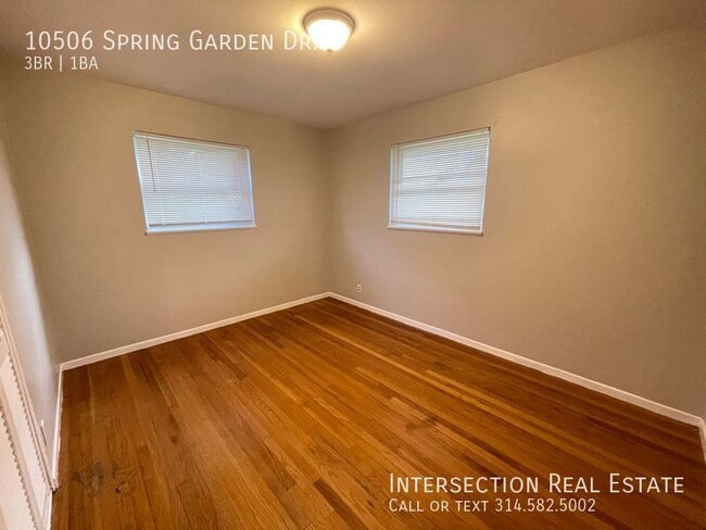 Building Photo - 10506 Spring Garden Dr