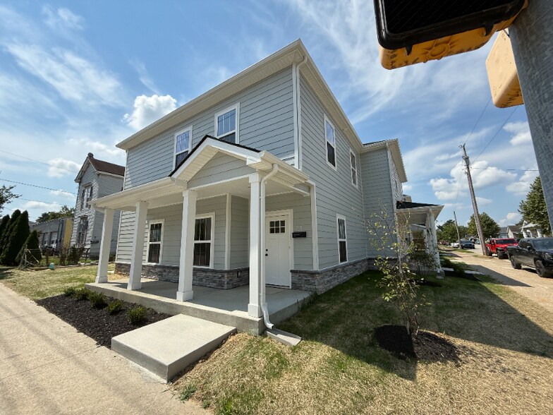 Building Photo - 717 Vincennes St