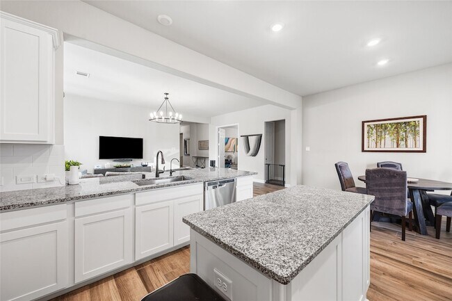 Building Photo - 31315 Cardrona Peak Pl