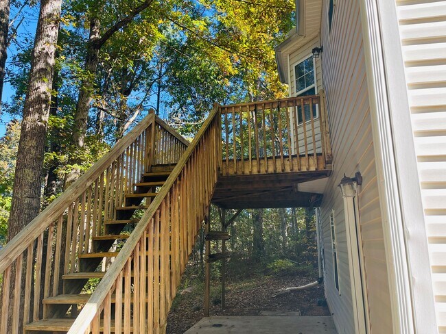 Building Photo - Charming 3 bed, 2 full bath home in Villa Rica!