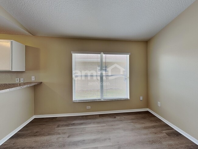 Building Photo - 227 Sikes Ct