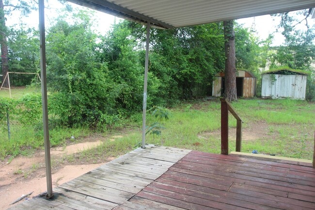 Building Photo - 1413 W Highland Ave