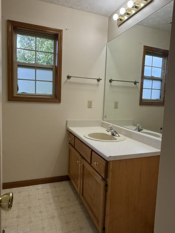 Building Photo - 225 Schlaefer Way
