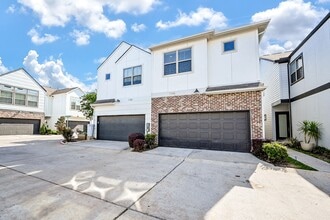 Building Photo - 1106 Fuschia Rd