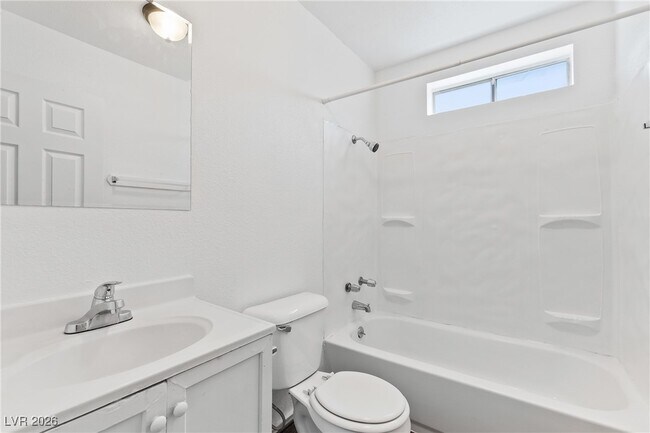 Building Photo - 24 Rose St