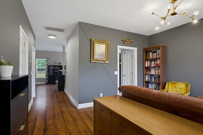 Building Photo - 108 Willard Way