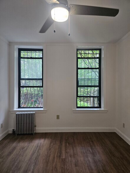 Rear Room - 331 16th St